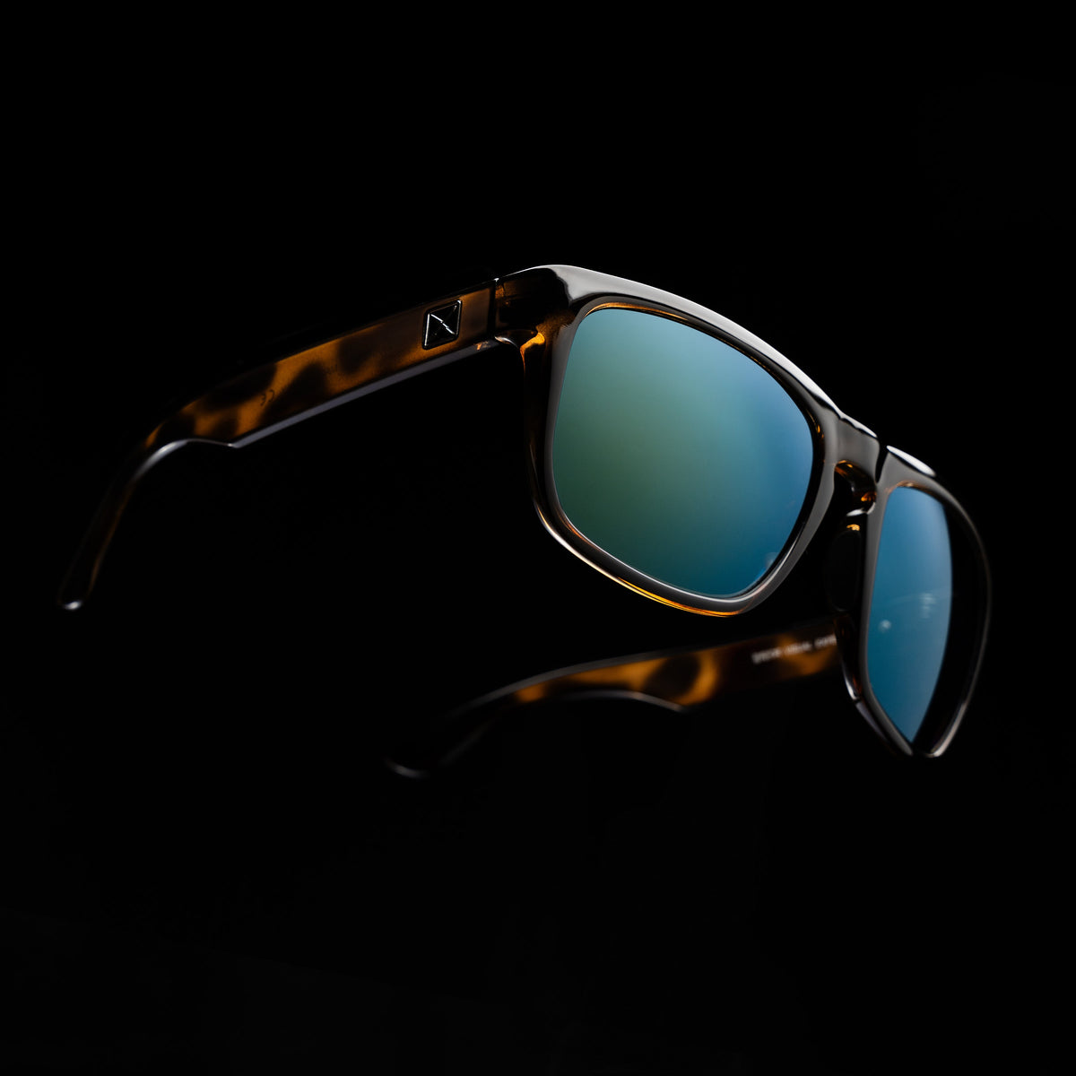Bolt & Arrow 81's Havana (Gloss)