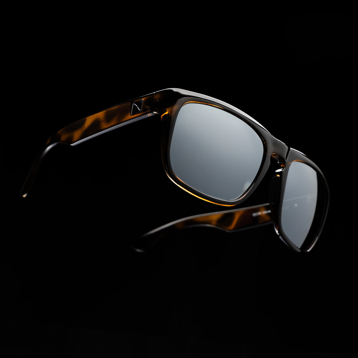 Bolt & Arrow 81's Havana (Gloss)