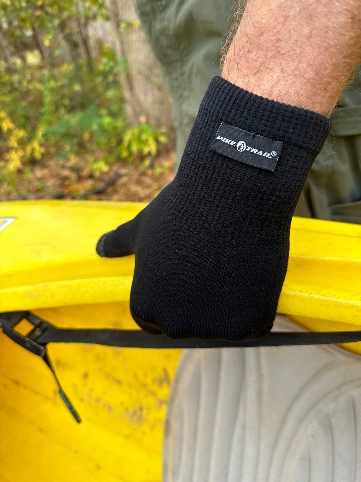 Pike Trail Water Resistance Seamless Gloves – Waterproof, Windproof & Touchscreen-Compatible Outdoor Gloves