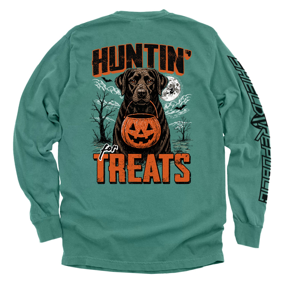 Shield Republic Huntin' For Treats Chocolate Lab | Halloween Hunting Dog Graphic T-Shirt