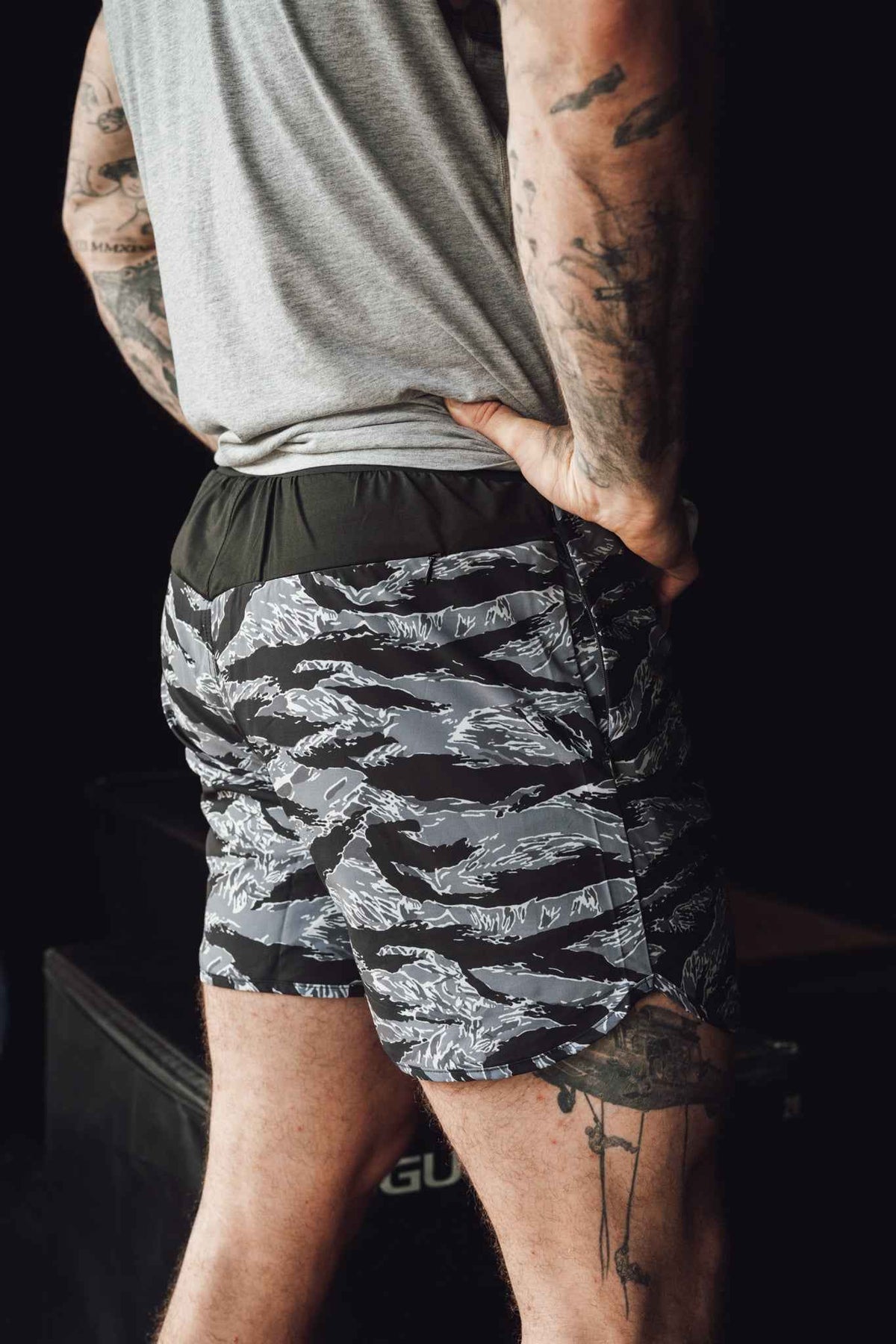 Alpha Country MEN'S | STEALTH SHORT