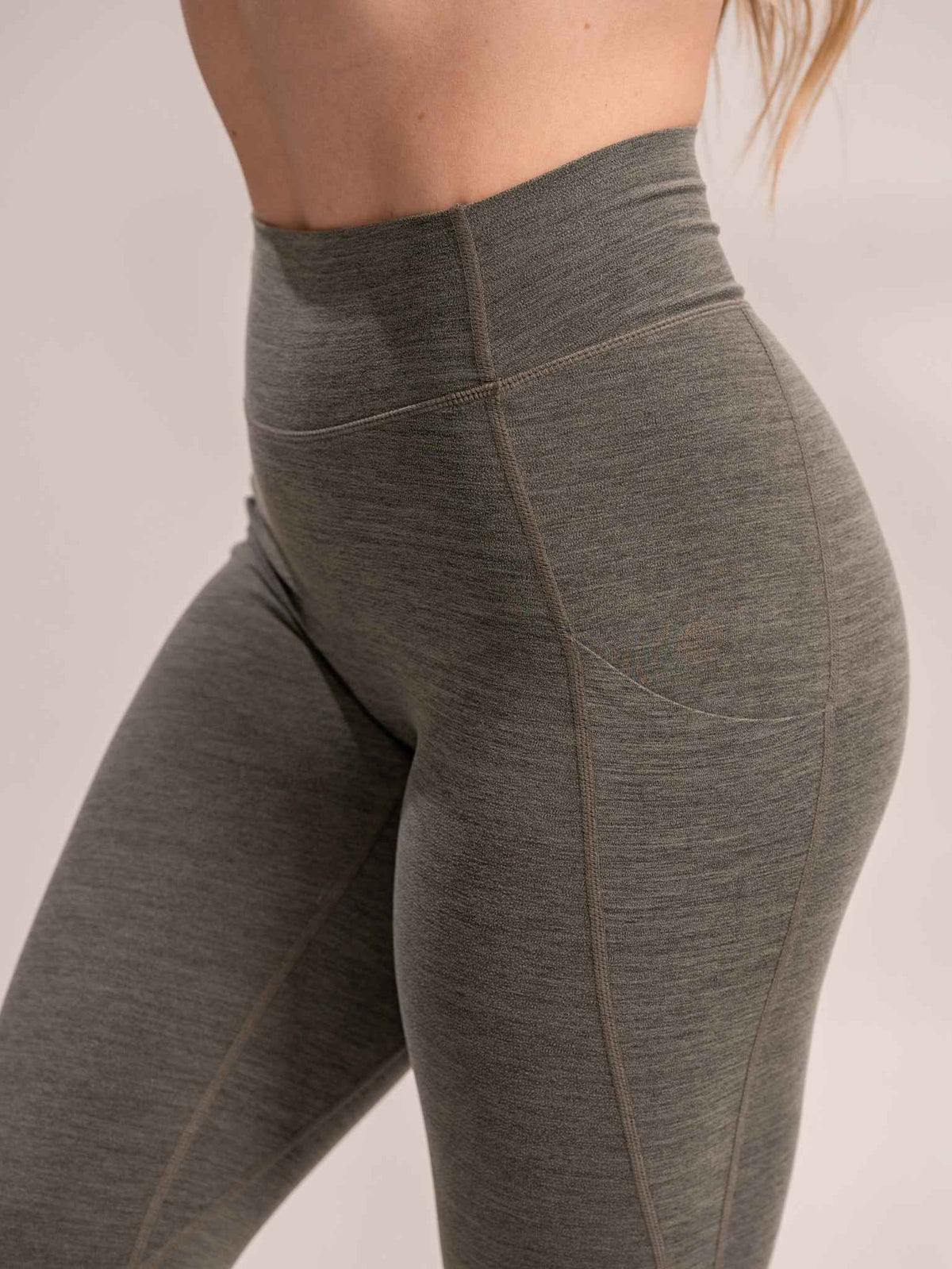 Alpha Country WOMEN'S | DEBUT MEGA-HIGH-RISE LEGGING : IVY