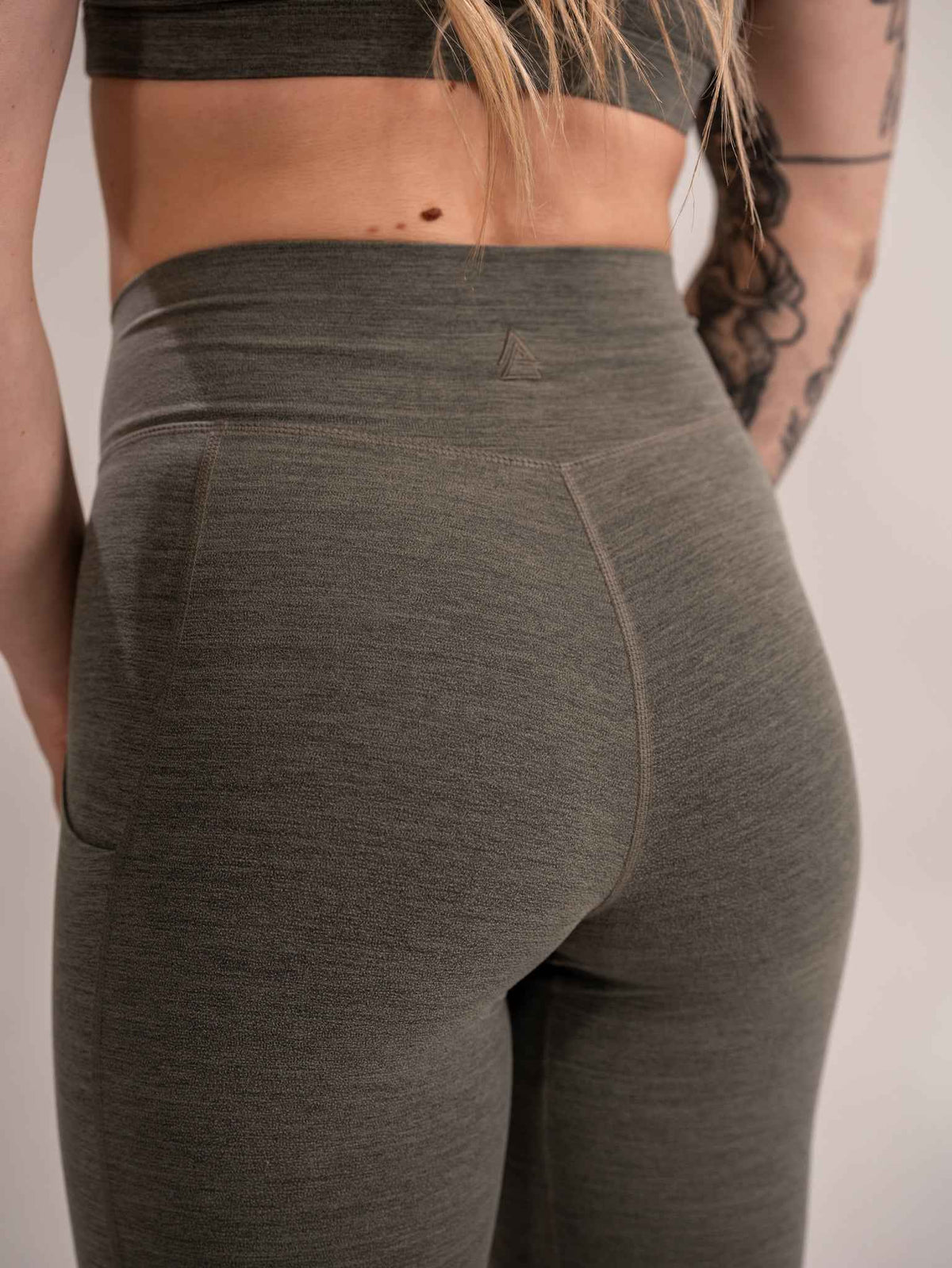 Alpha Country WOMEN'S | DEBUT MEGA-HIGH-RISE LEGGING : IVY