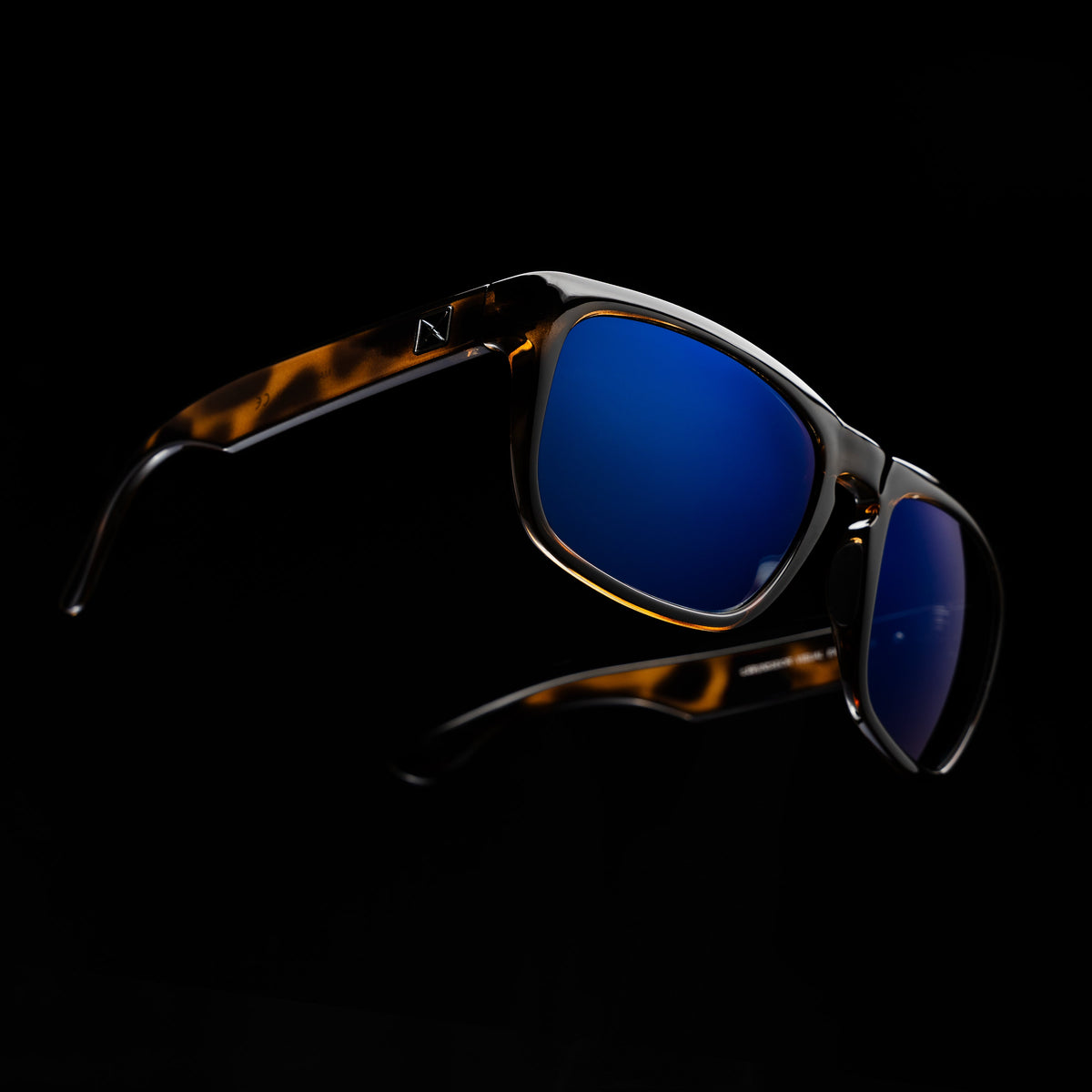 Bolt & Arrow 81's Havana (Gloss)