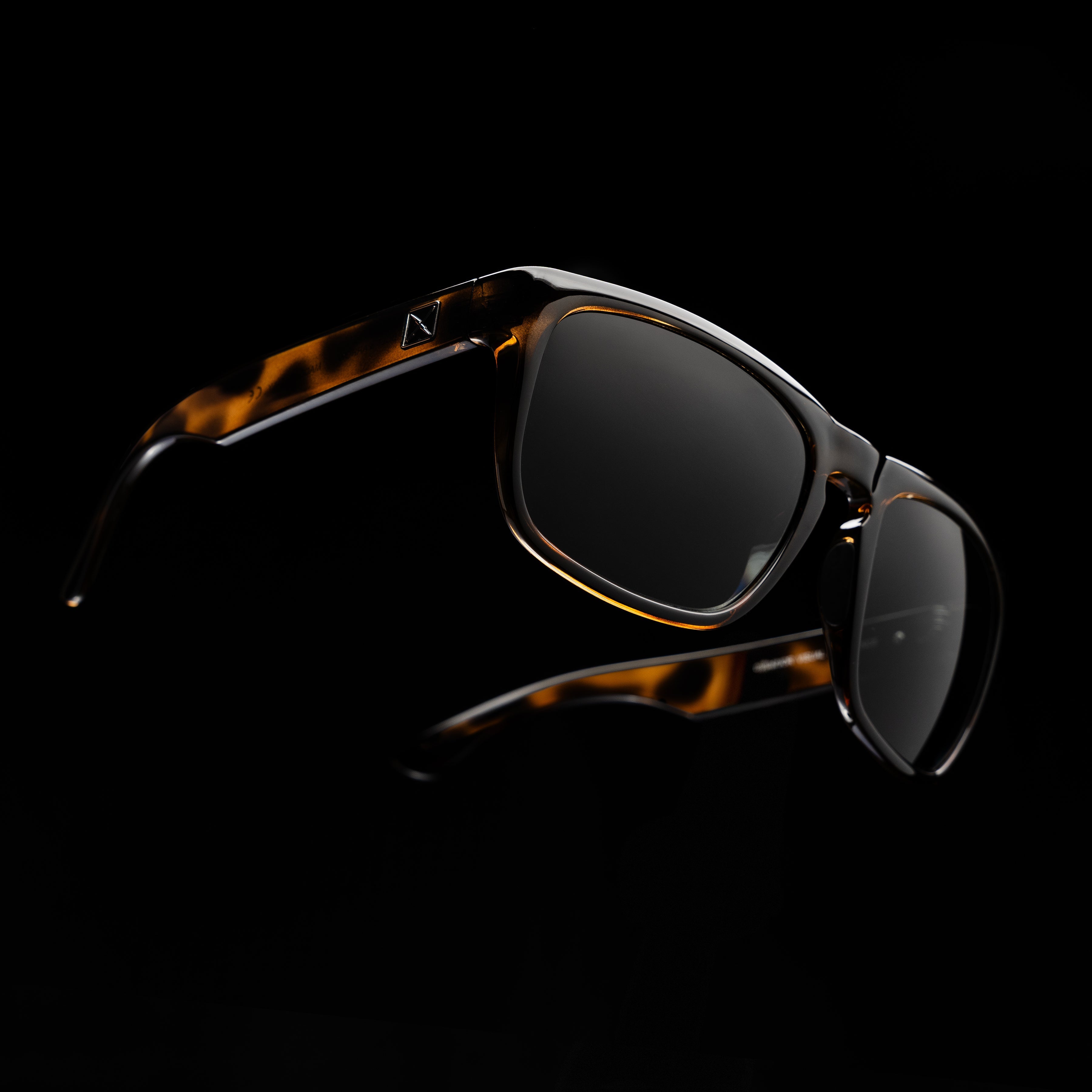 Bolt & Arrow 81's Havana (Gloss)