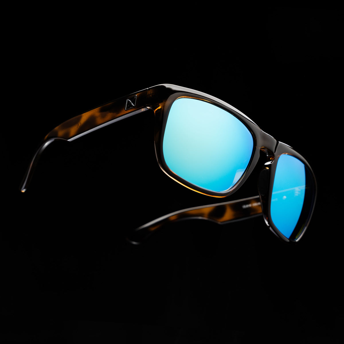 Bolt & Arrow 81's Havana (Gloss)
