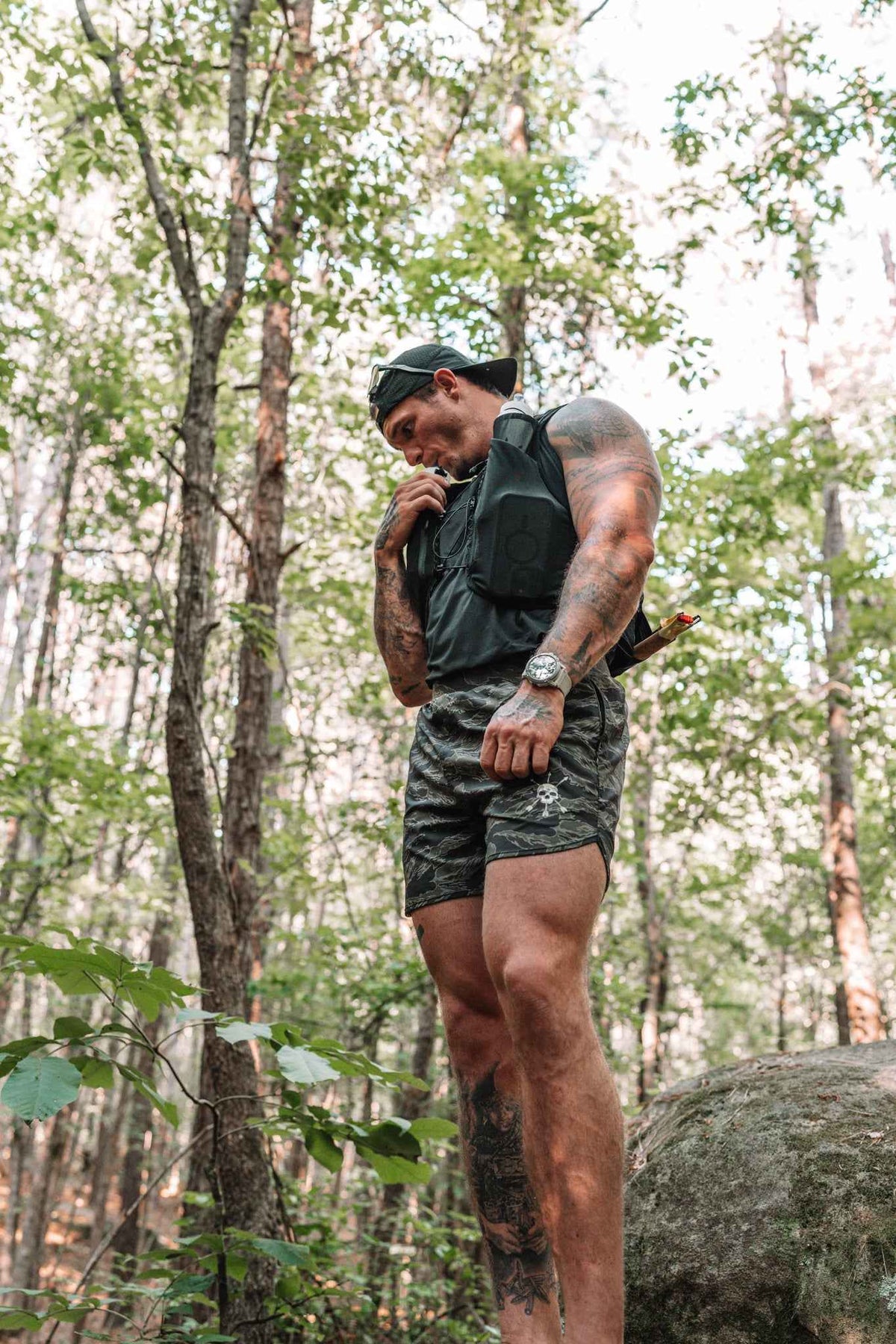 Alpha Country MEN'S | HYBRID SHORT : DEEP FOREST