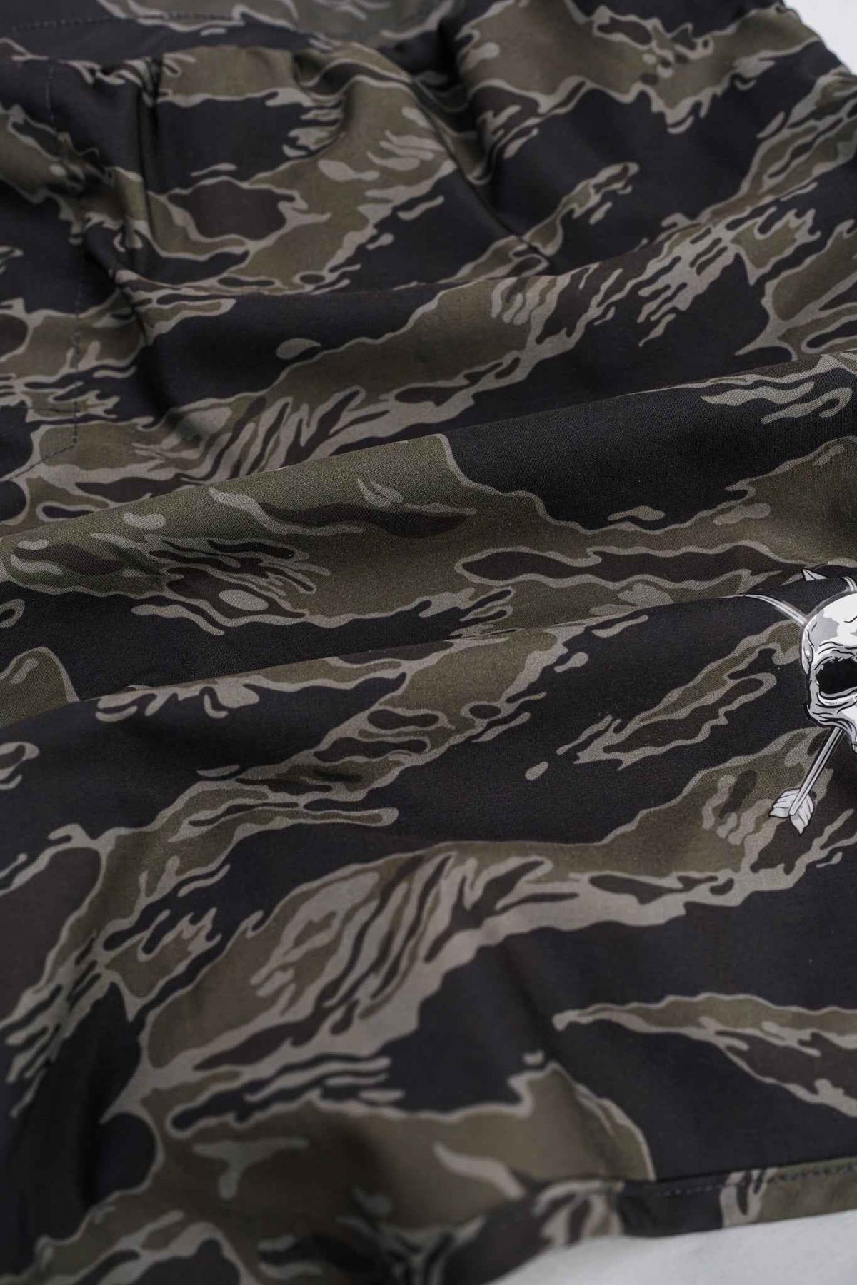 Alpha Country MEN'S | HYBRID SHORT : DEEP FOREST