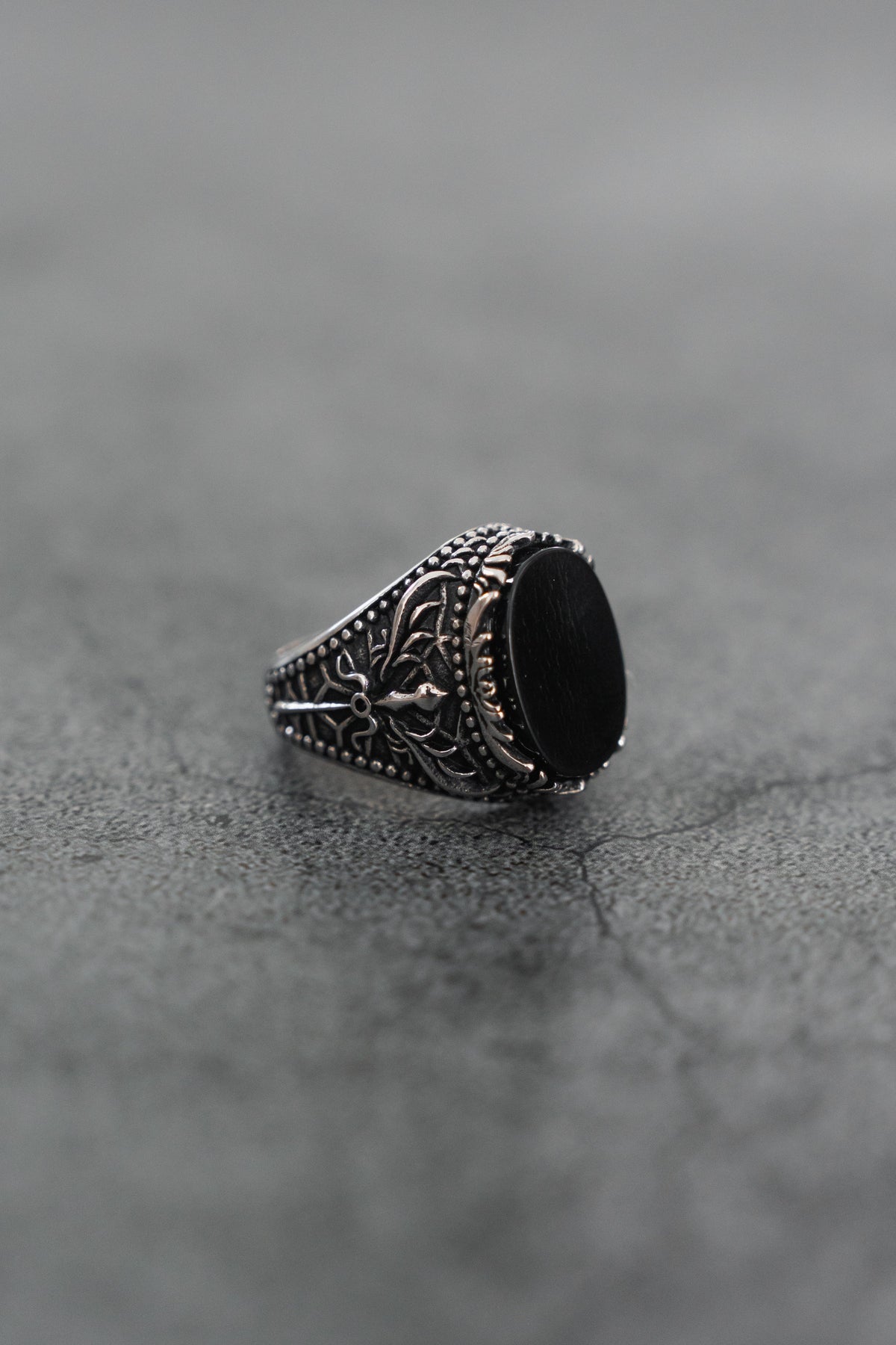 Royal Darkness Ring