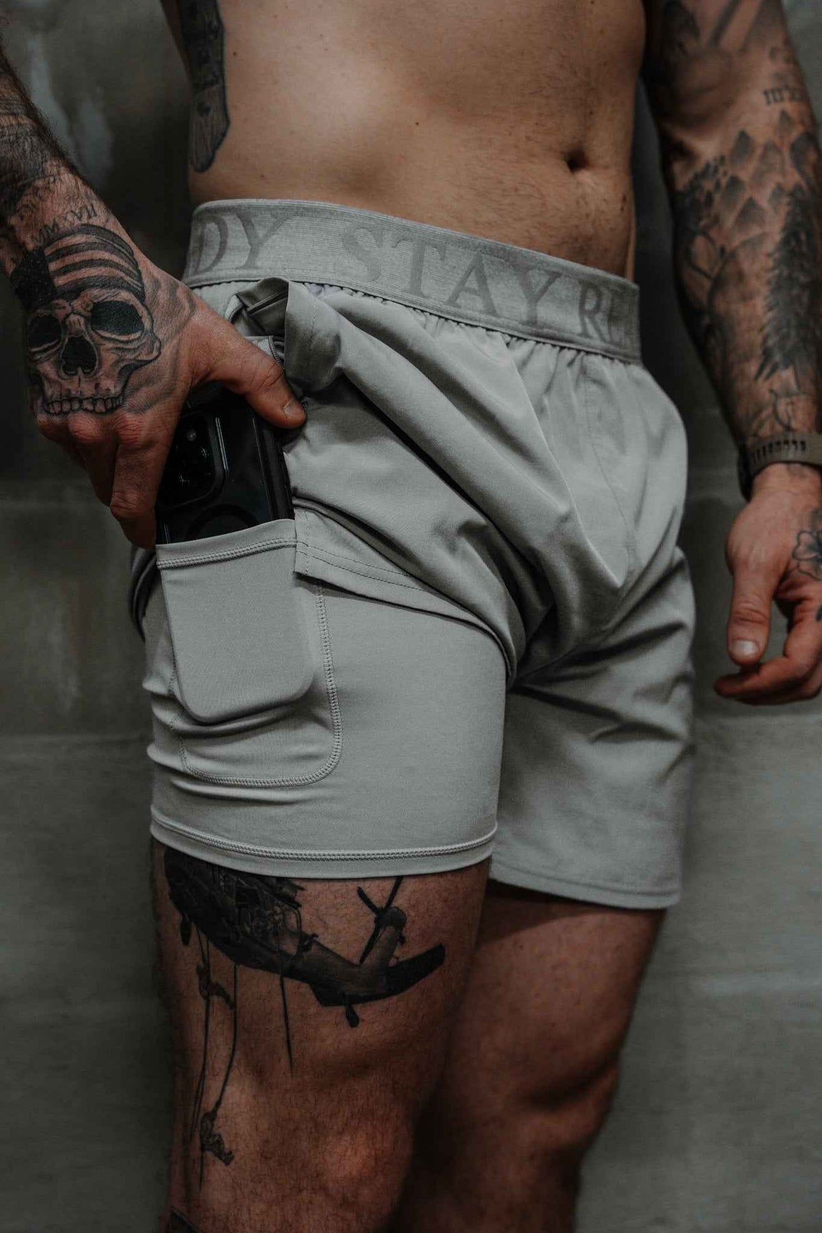 Alpha Country MEN'S | MOTTO SHORT : LUNAR ROCK