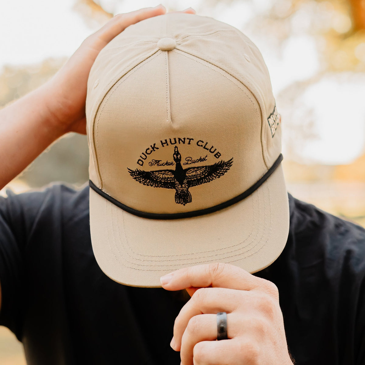 Duck Hunt Club Bucket