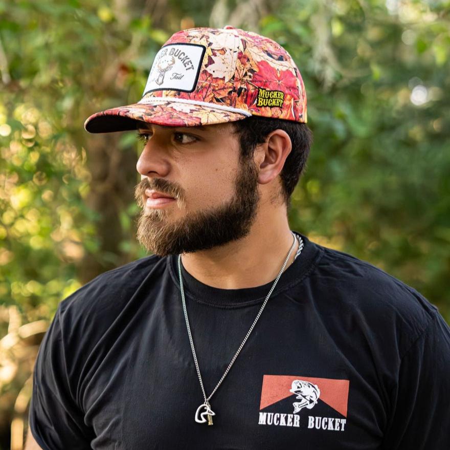 Mucker Bucket Biggun Black Premium Tee | Hunting & Outdoor Graphic T-Shirt