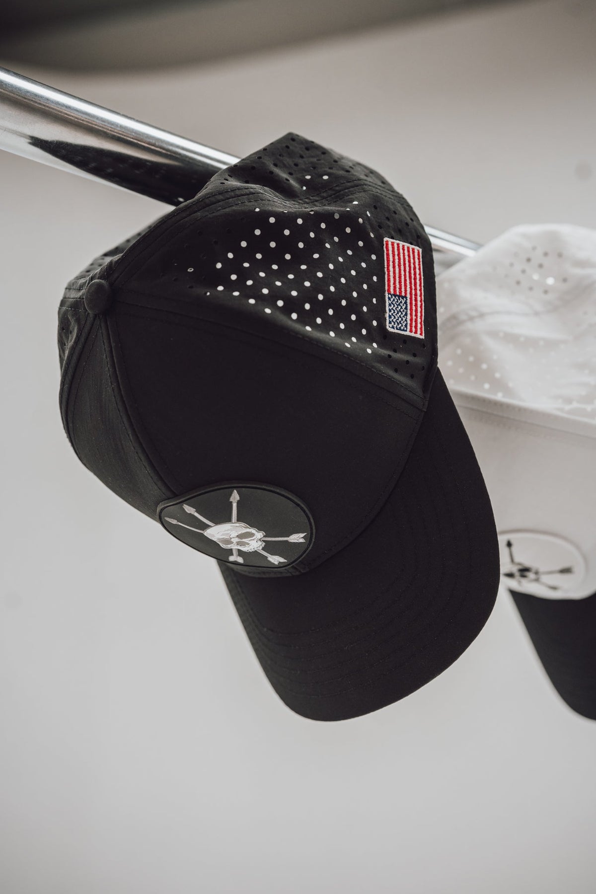 Alpha Country VARSITY CAP : BLACK
