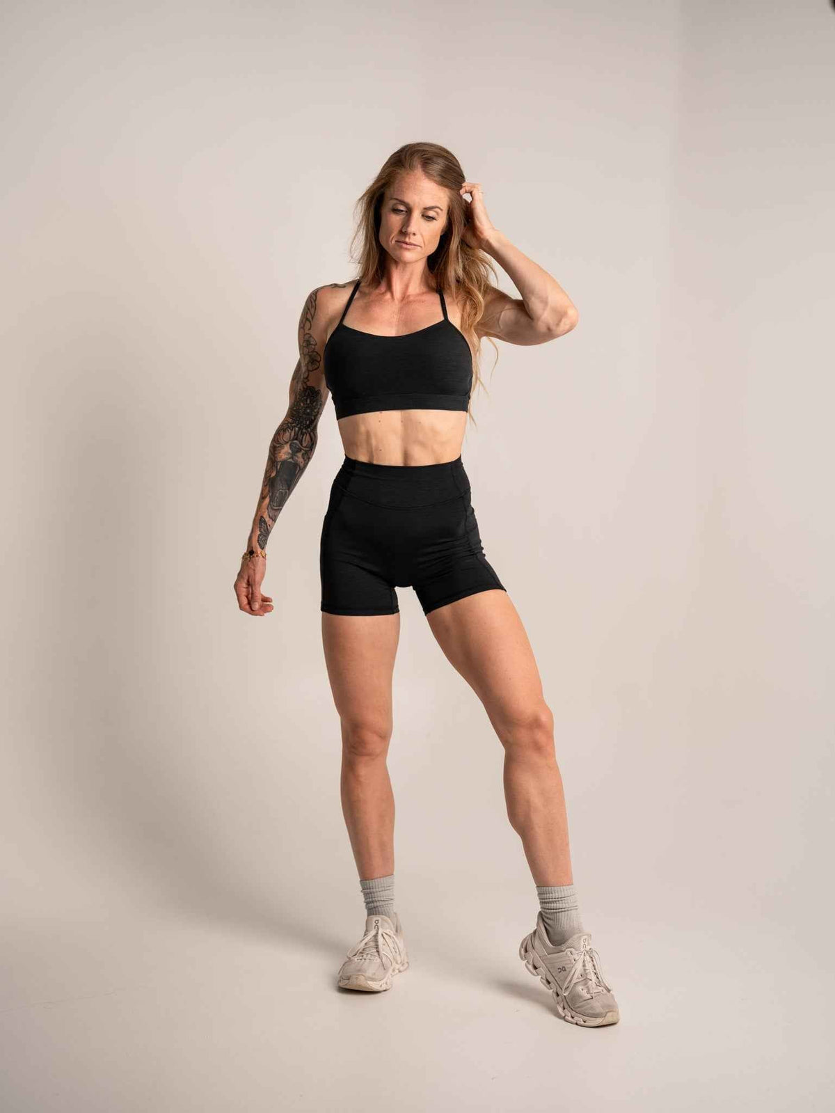 Alpha Country WOMEN'S | DEBUT 4-INCH SHORT : BLACK