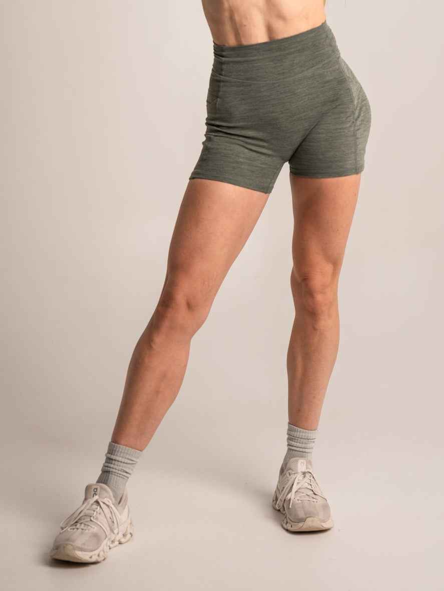 Alpha Country WOMEN'S | DEBUT 4-INCH SHORT : IVY