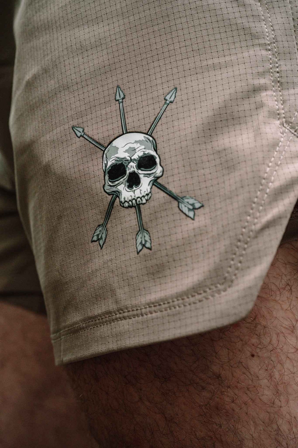 Alpha Country MEN’S | HYBRIFLEX SHORT : TAN