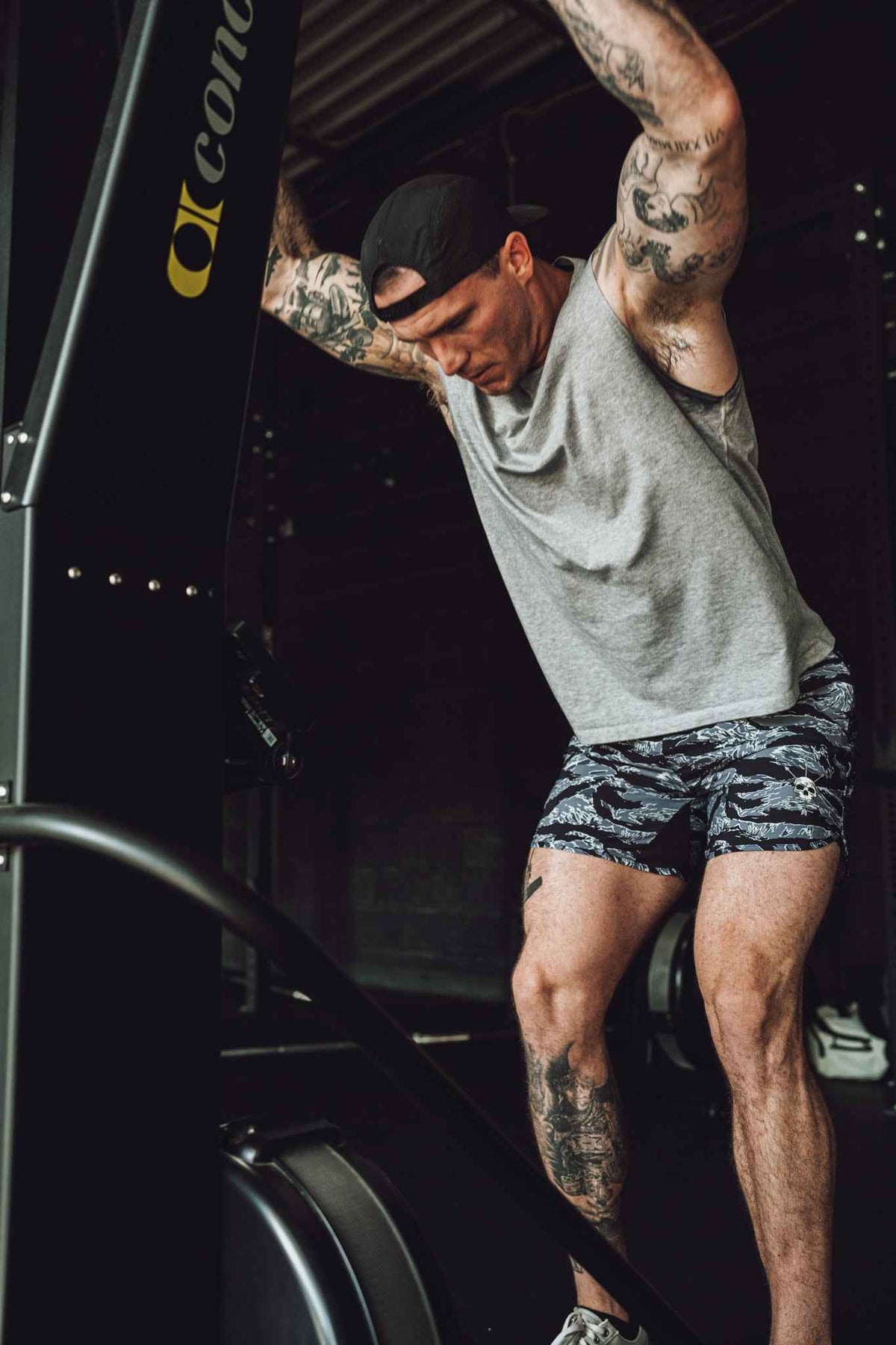 Alpha Country MEN'S | STEALTH SHORT