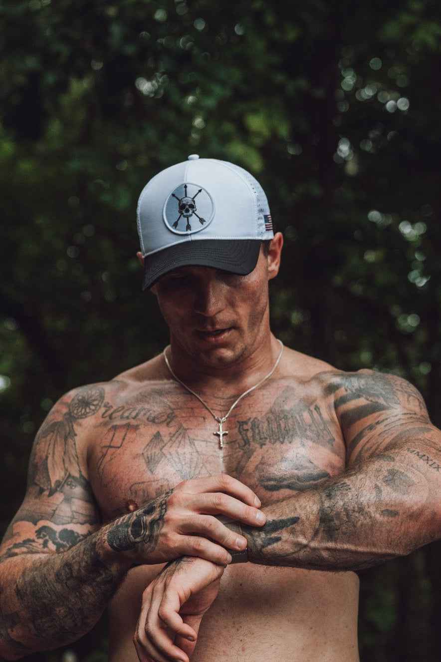 Alpha Country VARSITY CAP : WHITE