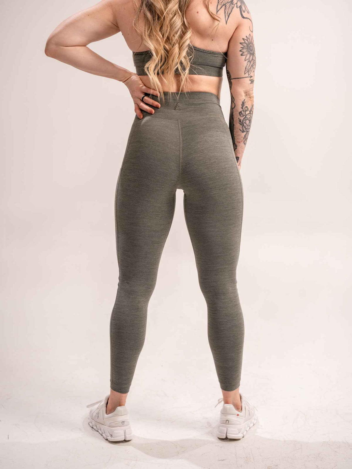 Alpha Country WOMEN'S | DEBUT MEGA-HIGH-RISE LEGGING : IVY